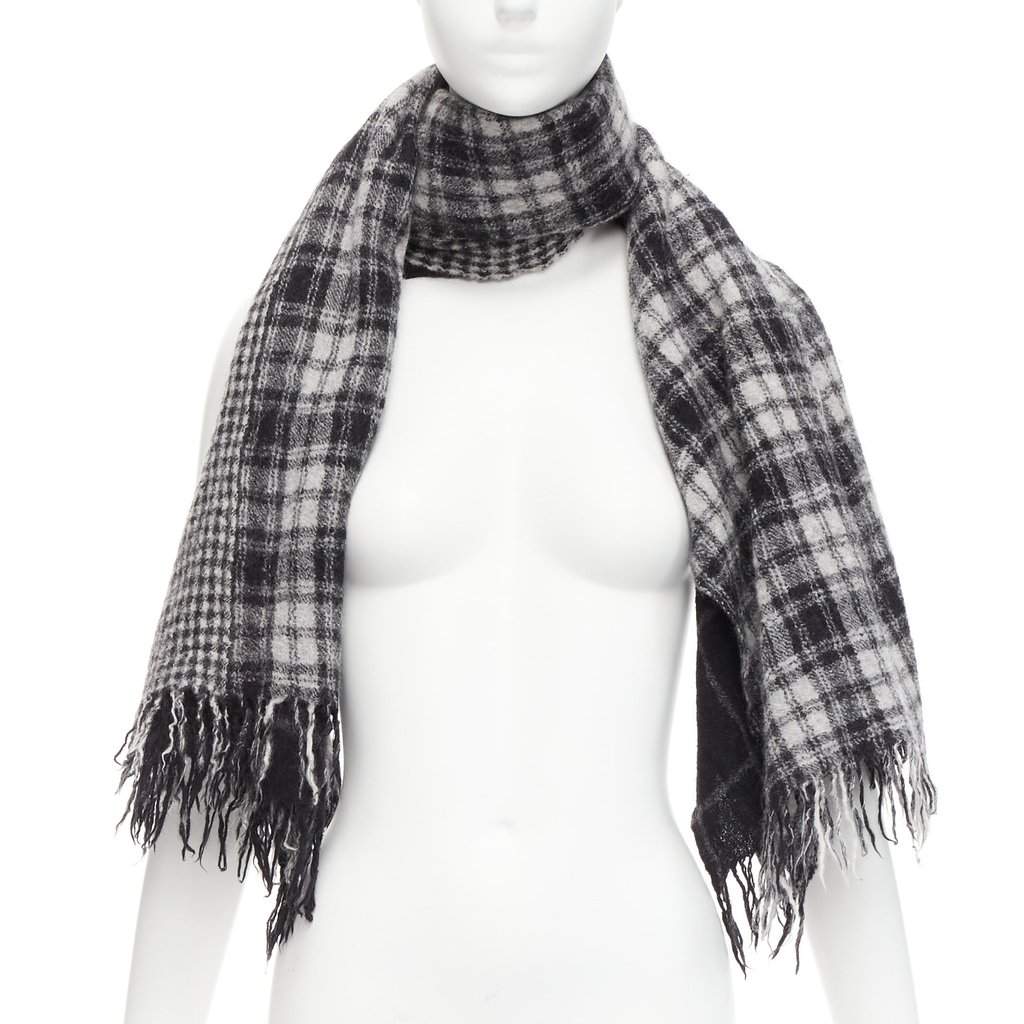 Yohji Yamamoto Check Fringe Scarf Grey Wool Very good condition - Front View