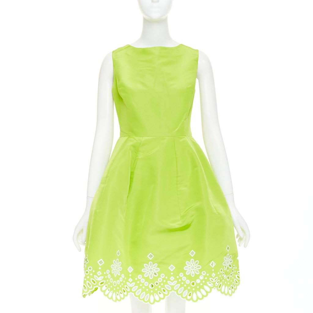 Oscar de la Renta Green Silk Dress Green Silk Very good condition - Front View
