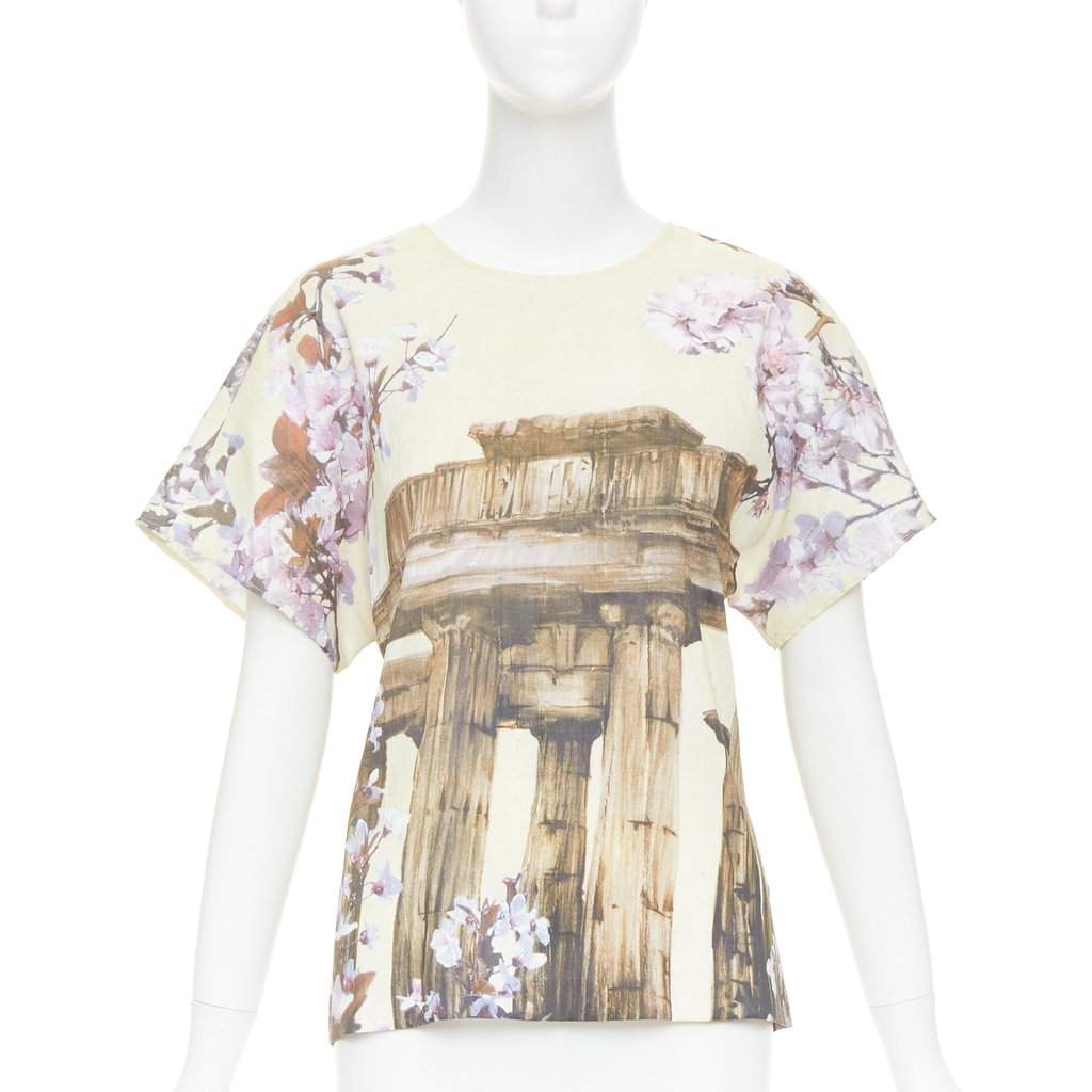 Dolce & Gabbana Ecru Silk Top Ecru Silk Very good condition - Front View