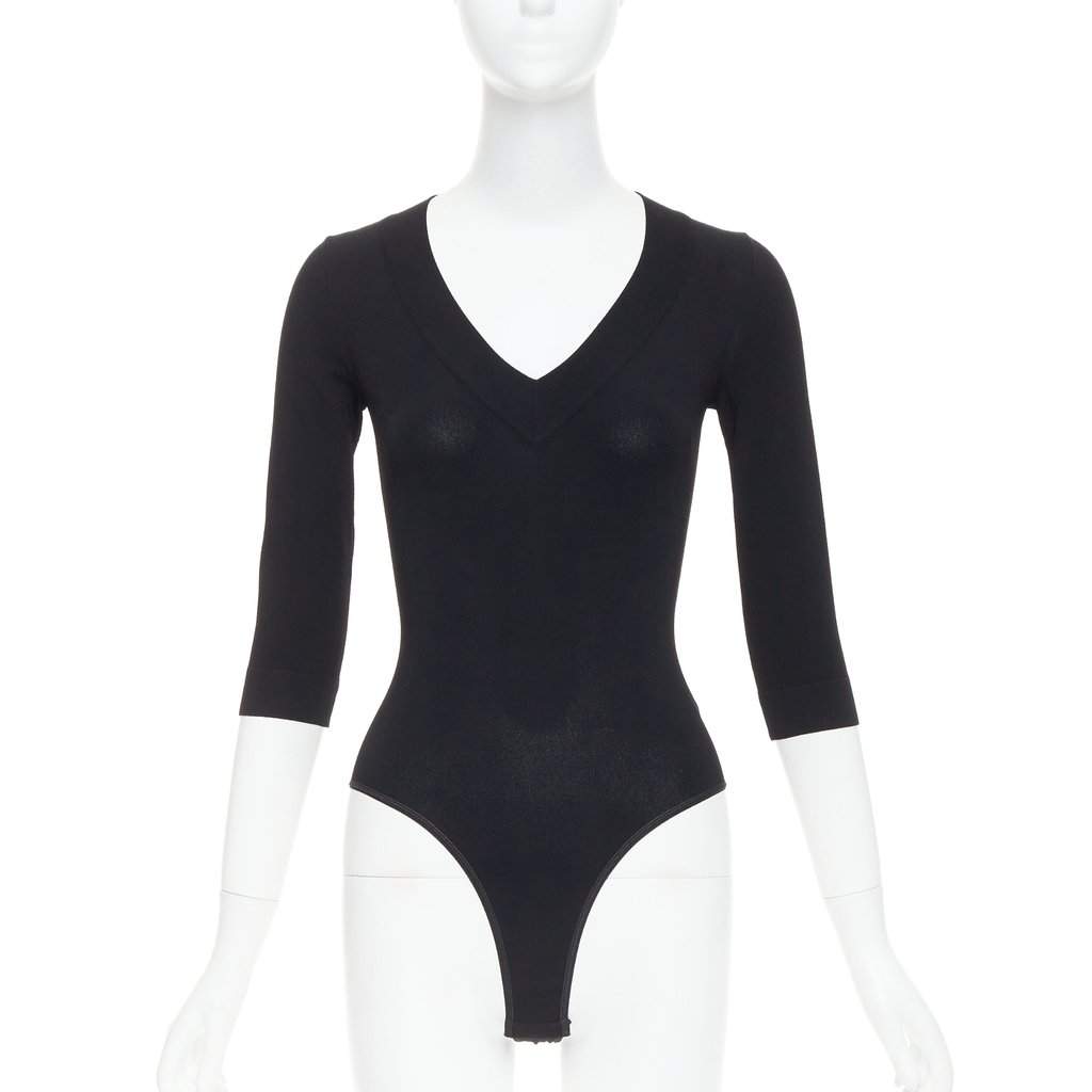Alaïa Black Viscose Knitwear Black Viscose Very good condition - Front View