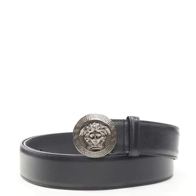 Versace Gold Chunky Chain Belt Black Leather Never worn - Front View