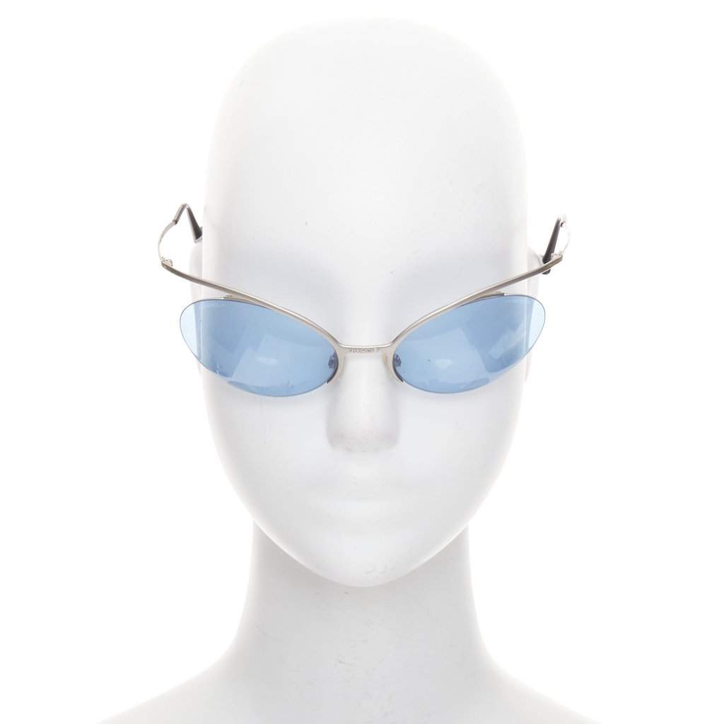 Chanel Blue Metal Sunglasses Blue Metal Fair condition - Front View