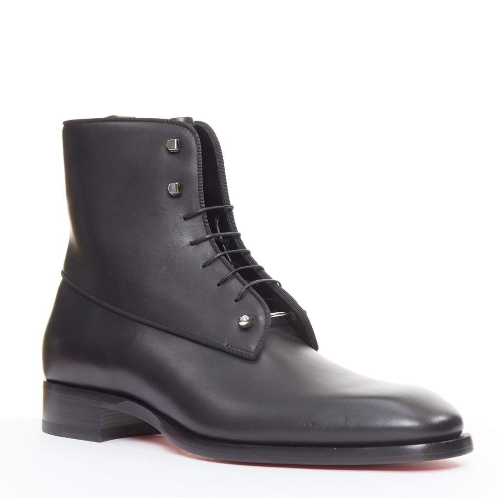 Christian Louboutin Chameliboot Flat Calf Black Leather Never worn - Front View