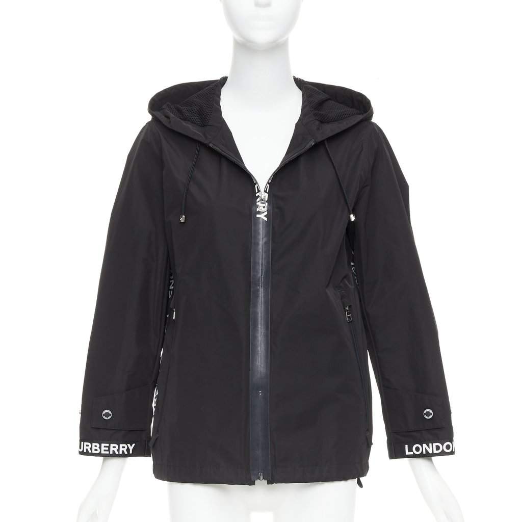 Burberry Black Polyester Coat Black Polyester Good condition - Front View
