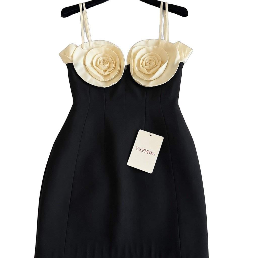 Valentino Valentino Mini Cocktail Dress White Wool Never worn - Front View