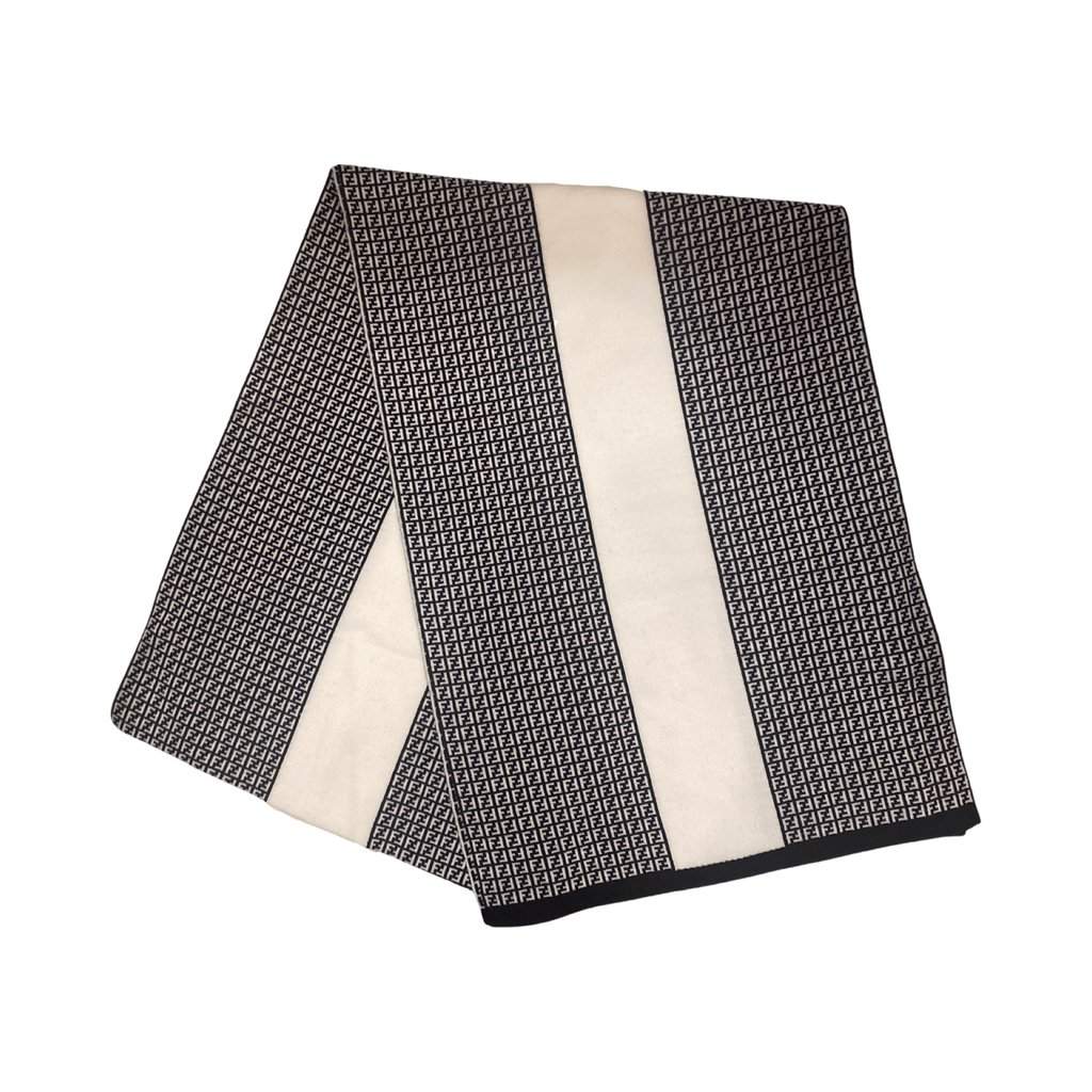 Fendi Fendi FF Print Nero and Bianco Knitted Wool Scarf Black Wool Never worn - Front View