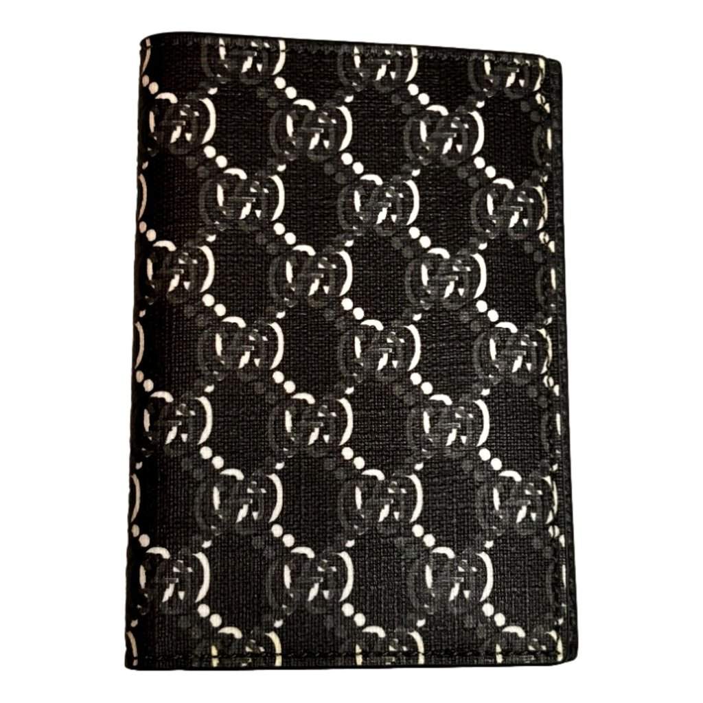 Gucci Gucci GG Shadow Large Bifold Wallet Black Embossed Leather Black Leather Never worn - Front View