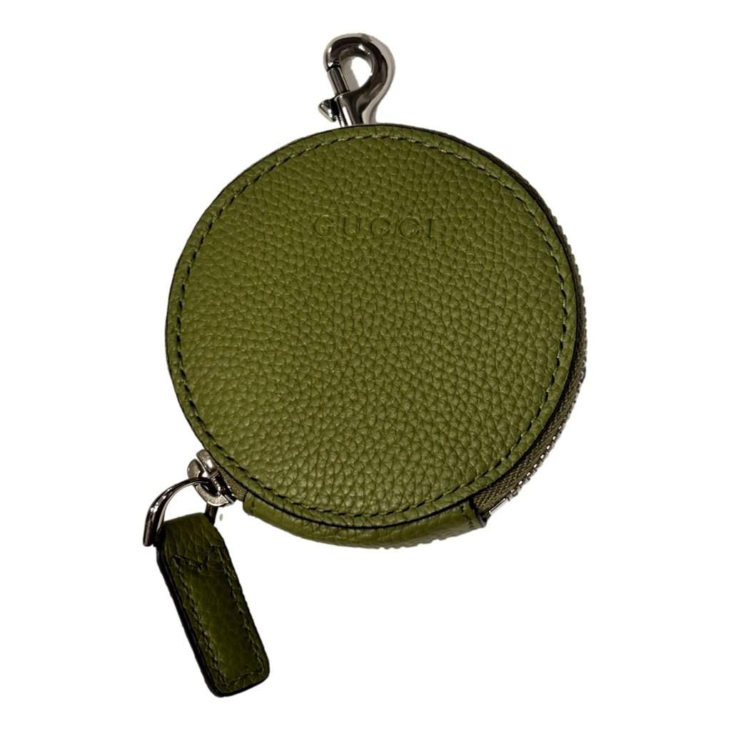 Gucci Gucci Round Coin Case Keychain Calf Leather Lime Green Pouch Green Leather Never worn - Front View
