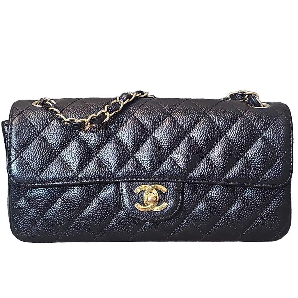 Chanel EAST WEST CAVIAR Black Leather Good condition - Front View