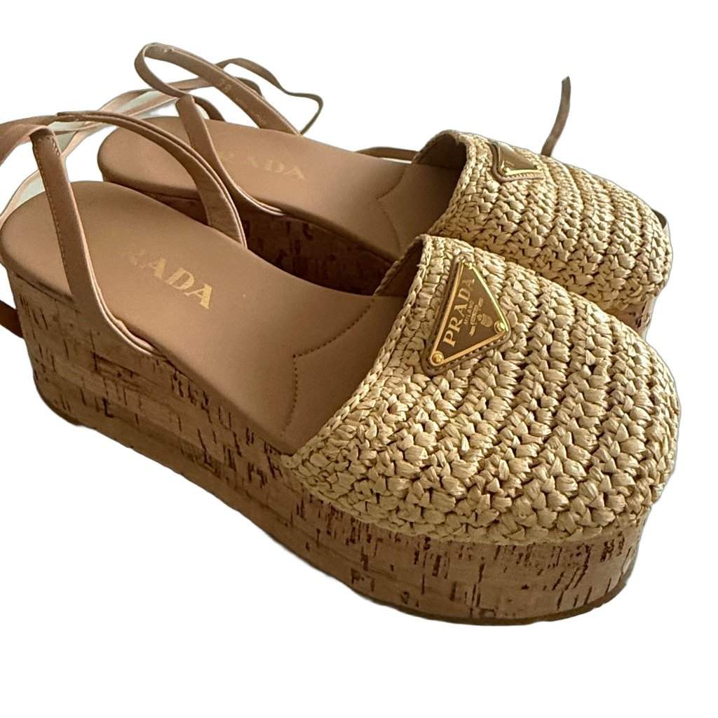 Prada Prada wrap around sandals Beige Very good condition - Front View