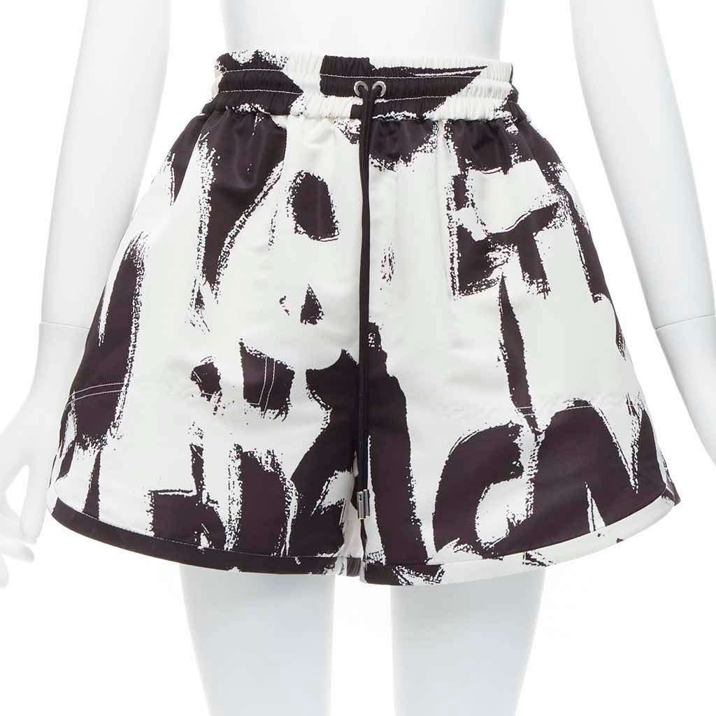 Alexander McQueen Graffiti Flared Shorts Black Very good - Front View