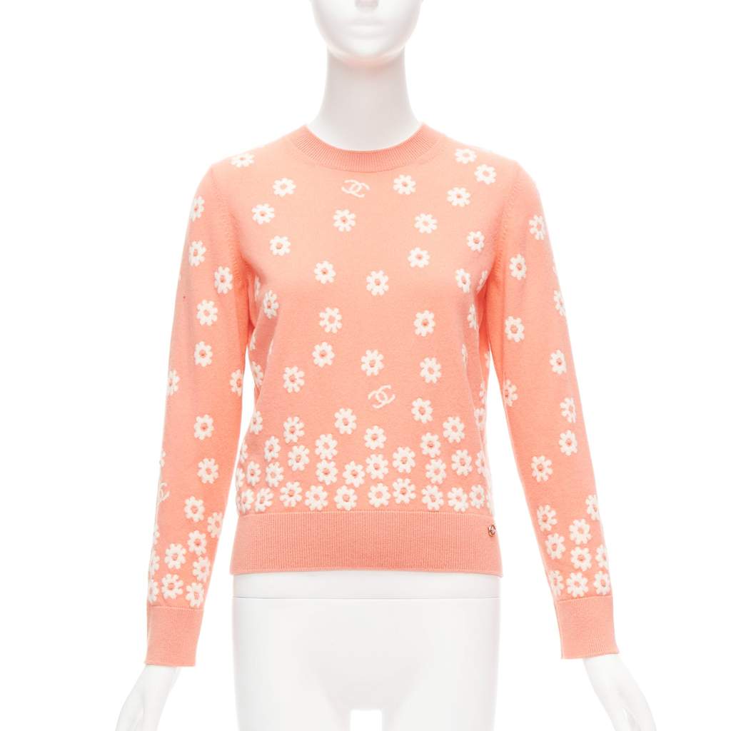 Chanel Floral CC Pullover Orange Cashmere Never worn - Front View