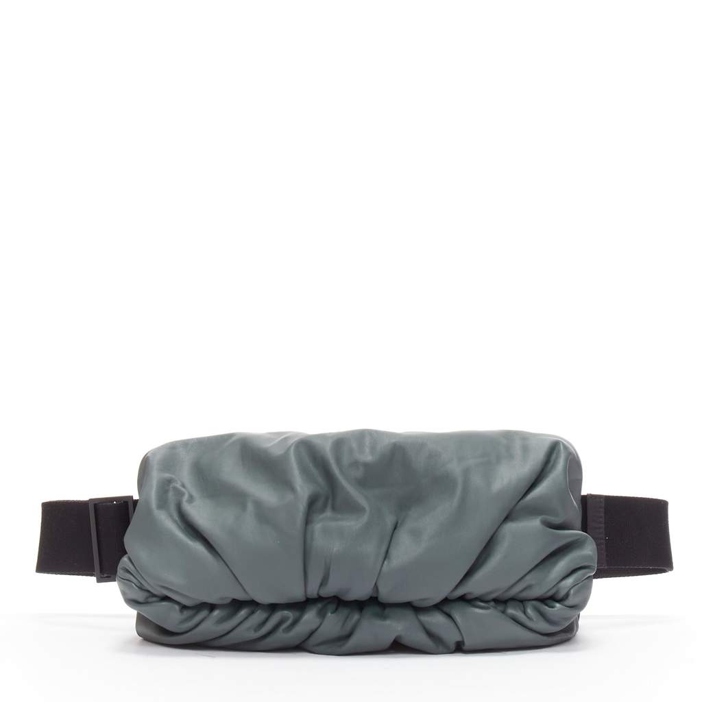 Bottega Veneta The Body Pouch Grey Leather Very good - Front View