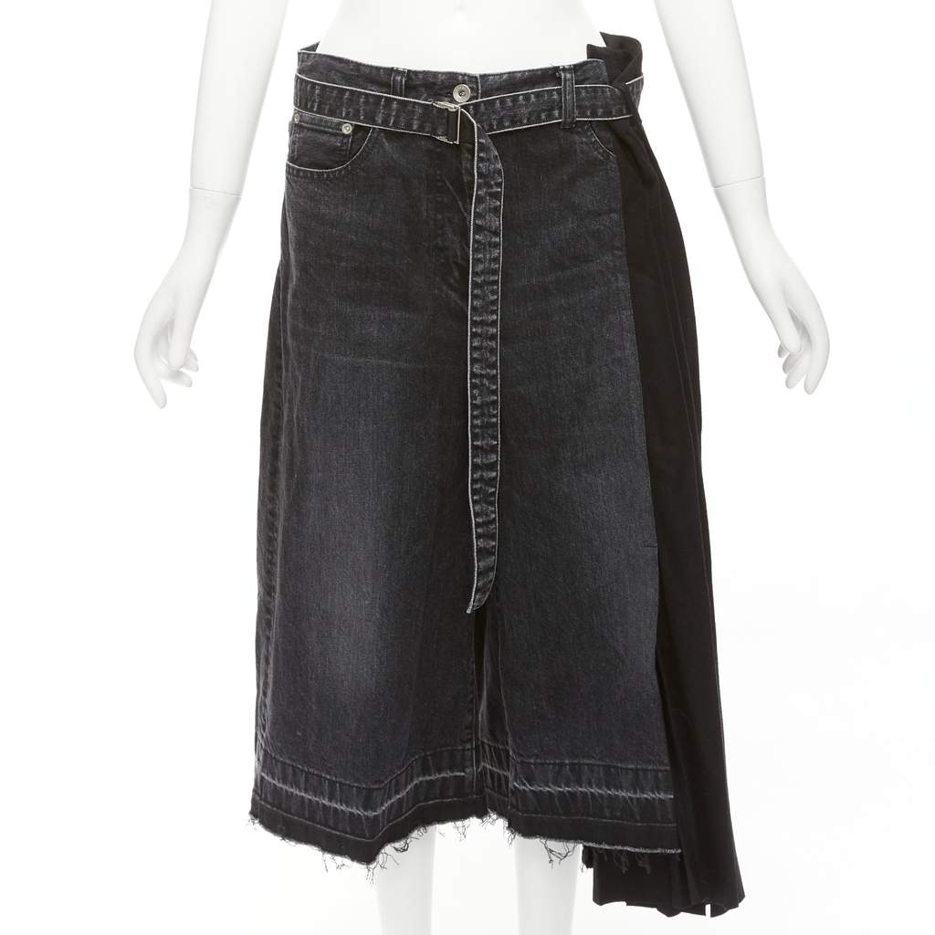 Sacai Denim Pleats Shorts Black Cotton Never worn - Front View