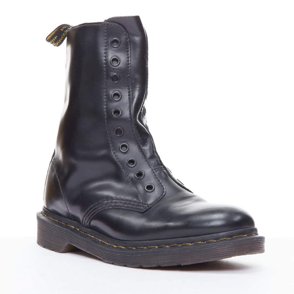 Vetements Laceless Combat Boots Black Leather Fair - Front View