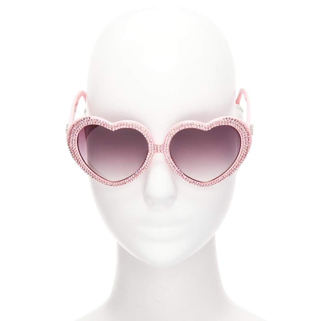 A-morir Crystal Heart Sunglasses Pink Plastic Never worn - Front View