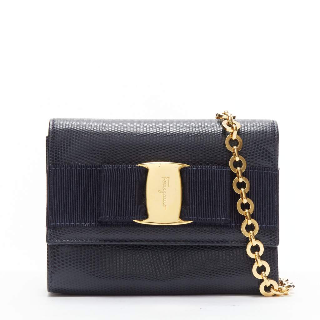 Salvatore Ferragamo Vara Bow Black Leather Very good condition - Front View