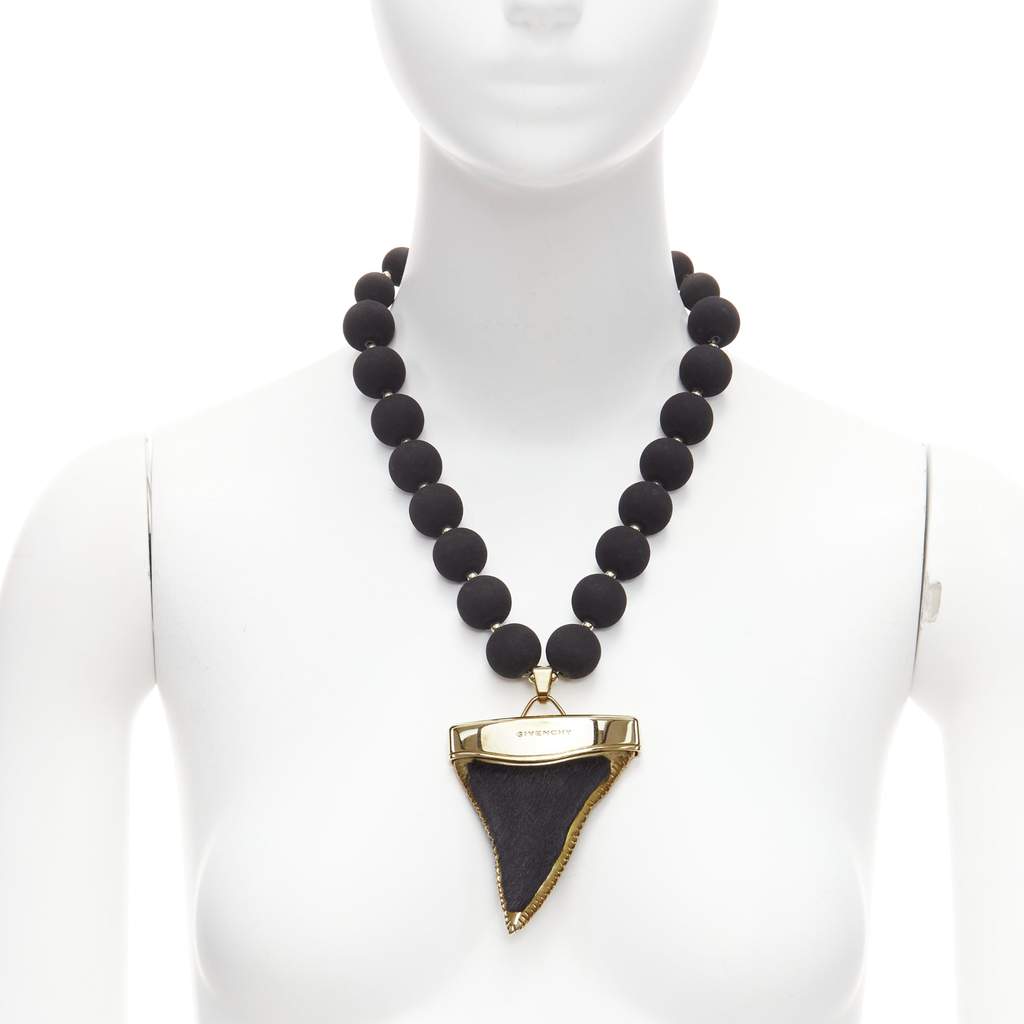 Givenchy Shark Tooth Necklace Gold Leather Very good - Front View