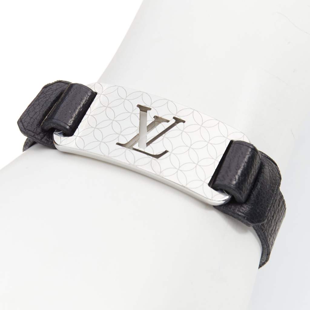Louis Vuitton Black Leather Floral Bracelet Black Leather Fair condition - Front View