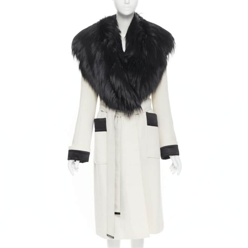 Tom Ford White Fox Fur Robe Coat White Wool Very good - Front View