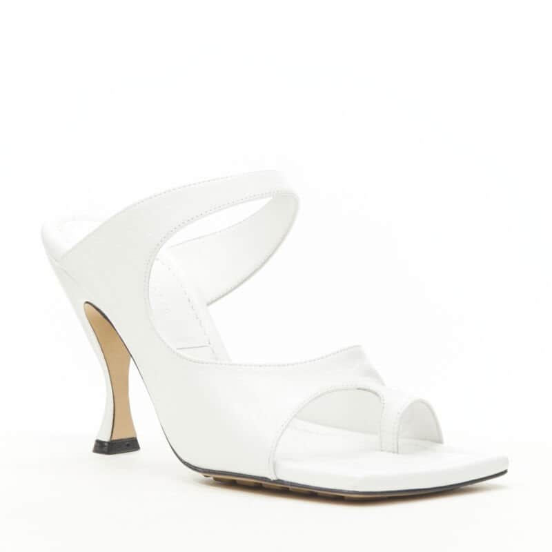 Bottega Veneta Crunch Toe Sandals White Leather Very good - Front View