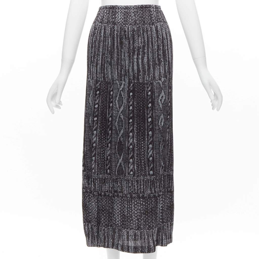 Issey Miyake Cable Knit Skirt Grey Polyester Never worn - Front View