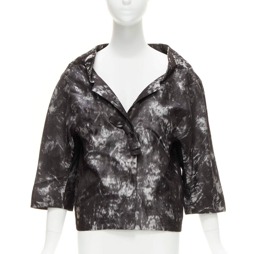 Shiatzy Chen Grey Cocoon Jacket Black Silk Never worn - Front View