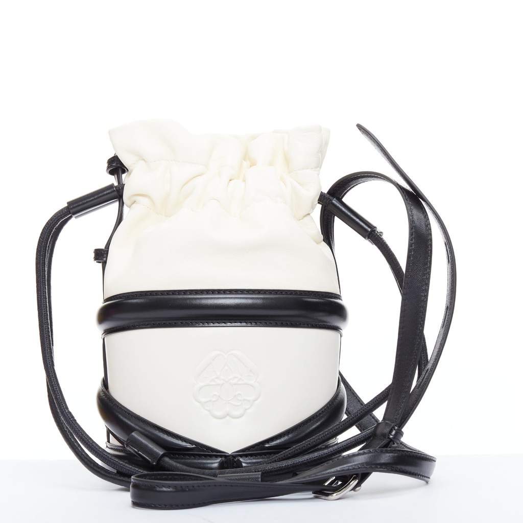 Alexander McQueen Soft Curve Black Leather Very good - Front View