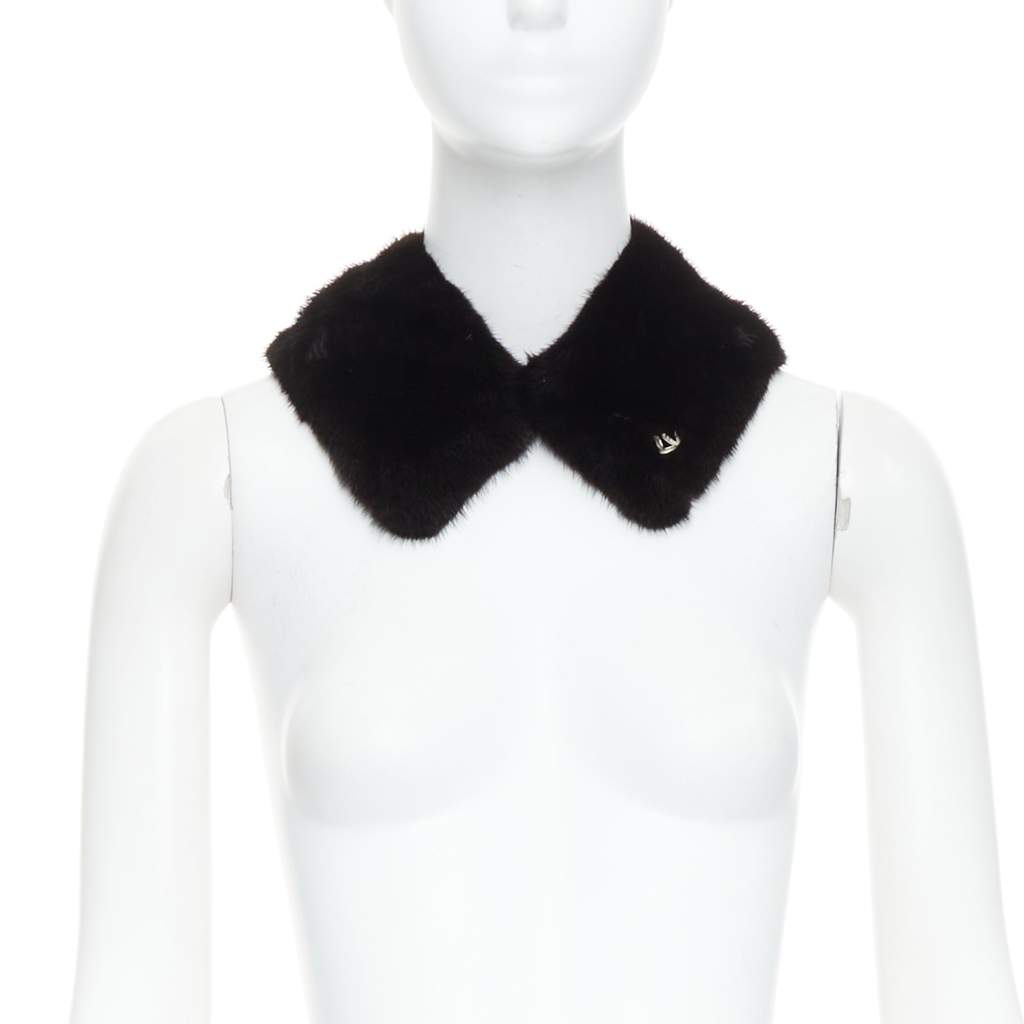 Louis Vuitton Mink Logo Scarf Brown Fur Very good condition - Front View