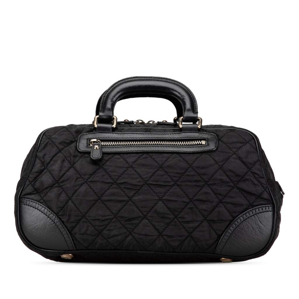 Chanel Paris New York Quilted Nylon Duffle Handbag Black Very good - Front View