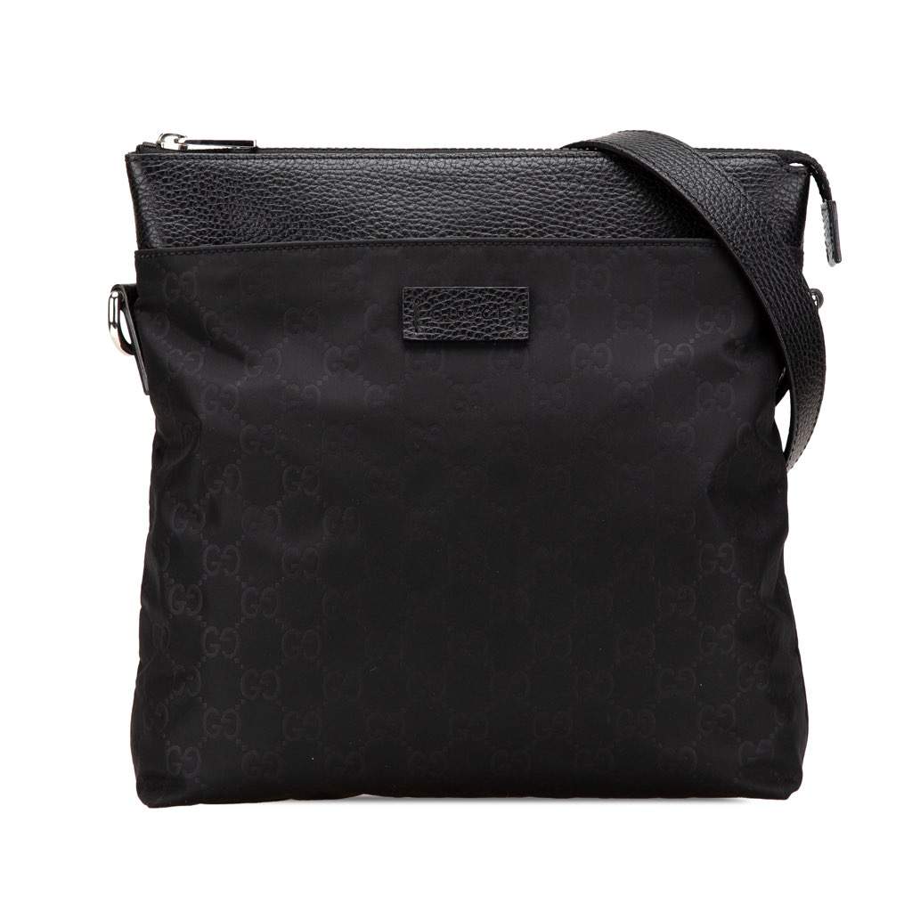 Gucci GG Nylon Flat Messenger Bag Black Very good condition - Front View