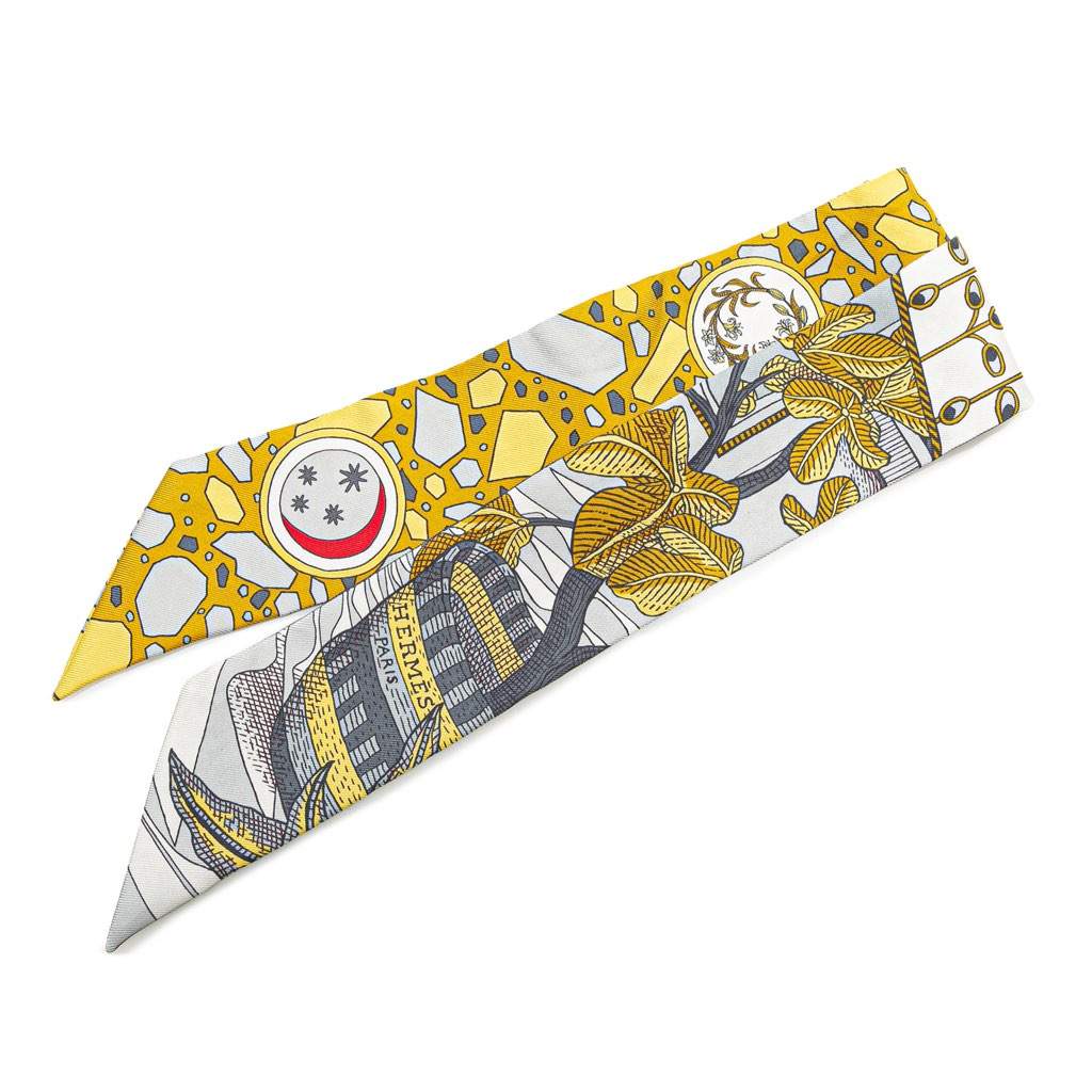 Hermès La Danse Des Amazones Twilly Silk Scarf Yellow Silk Very good condition - Front View