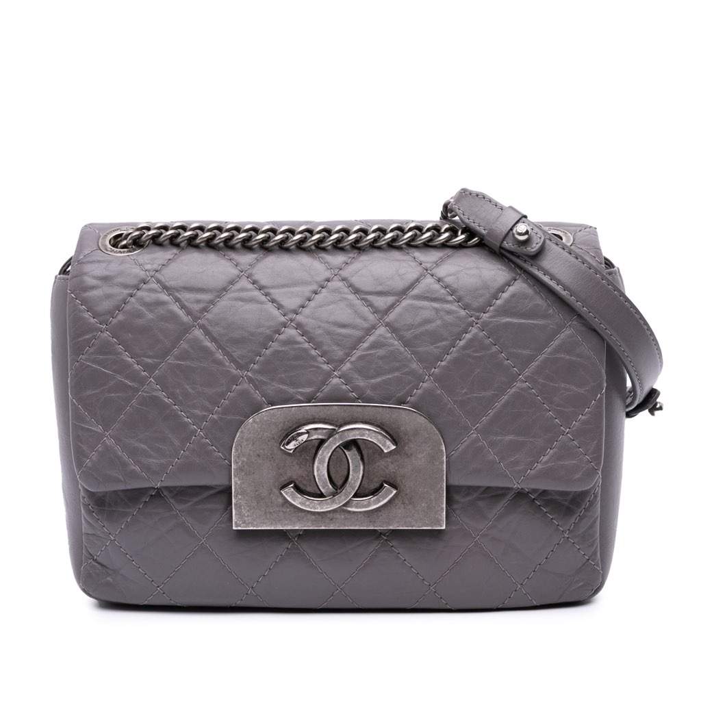 Chanel Quilted Aged Calfskin CC Square Flap Purple Leather Very good - Front View