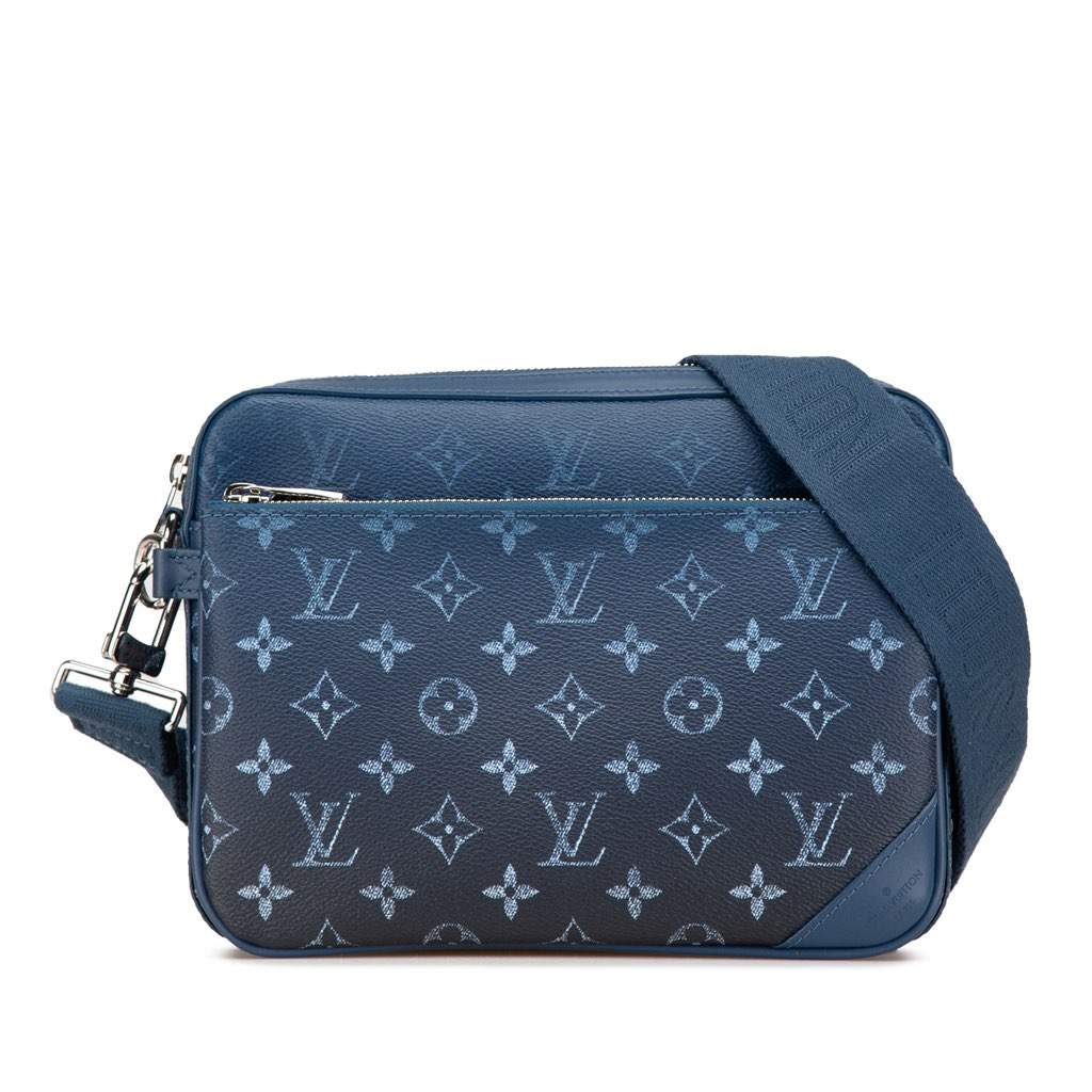 Louis Vuitton Monogram Gradient Trio Messenger Blue Canvas Very good condition - Front View