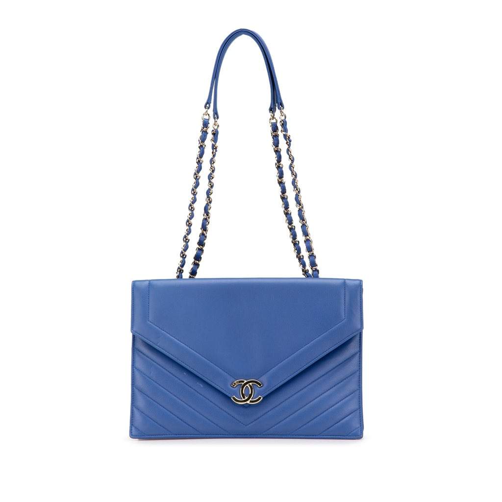 Chanel Chevron Calfskin Coco Envelope Shoulder Bag Blue Leather Very good condition - Front View