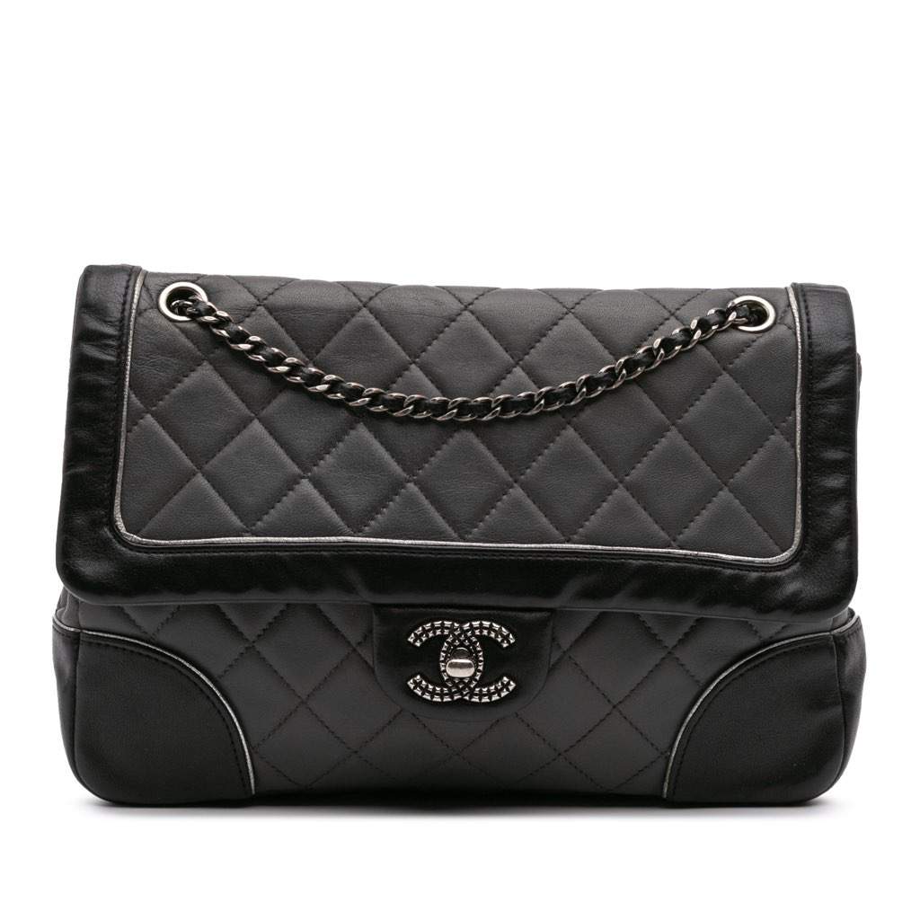 Chanel Paris-Salzburg Medium Lambskin Tyrolean Flap Grey Leather Good condition - Front View