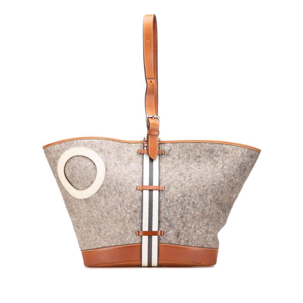 Hermès Felt Camails Bucket Bag Grey Wool Good condition - Front View