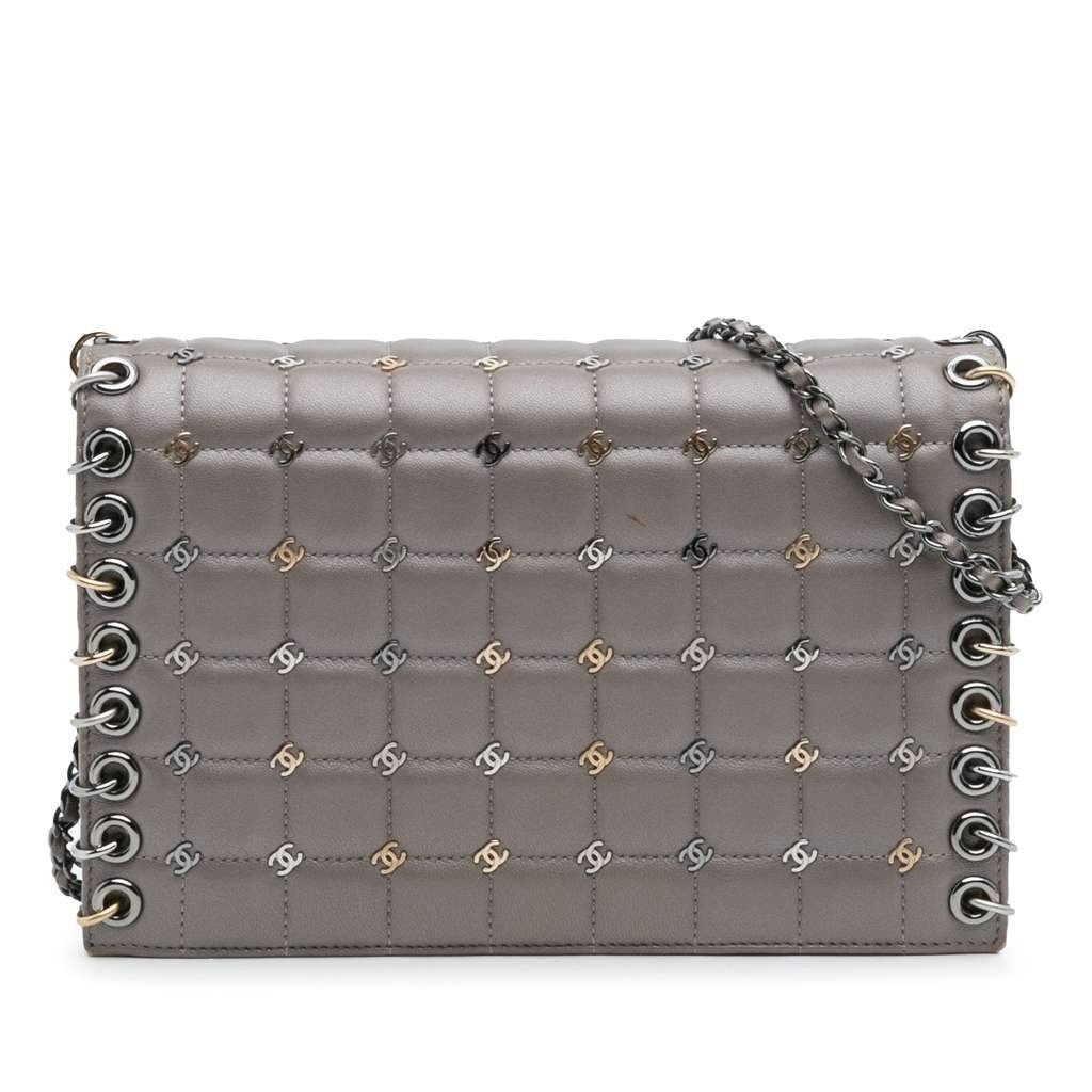 Chanel Small Lambskin Chocolate Bar CC Piercing Studded Chain Flap Grey Leather Very good condition - Front View