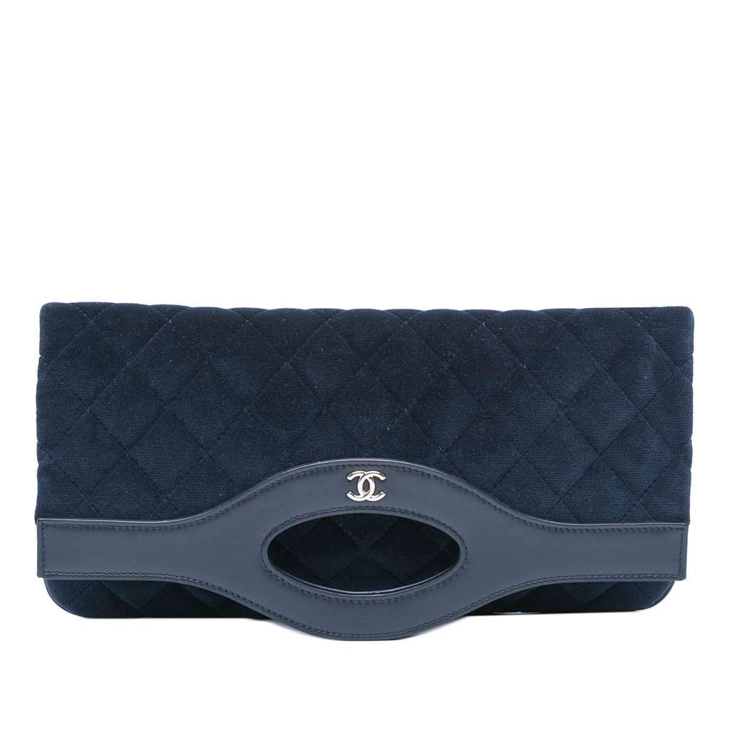 Chanel Quilted Velvet 31 Clutch Blue Velvet Good - Front View