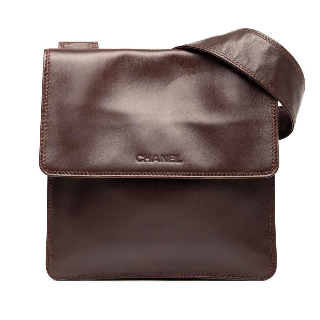 Chanel Lambskin Leather Crossbody Red Leather Very good - Front View