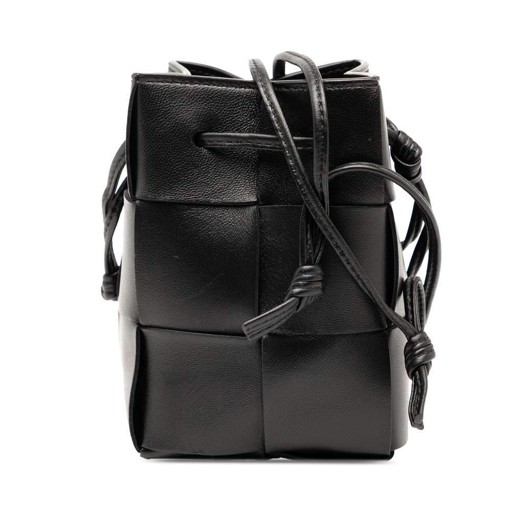Bottega Veneta Mini Nappa Maxi Intrecciato Cassette Bucket Bag Black Leather Good - Front View