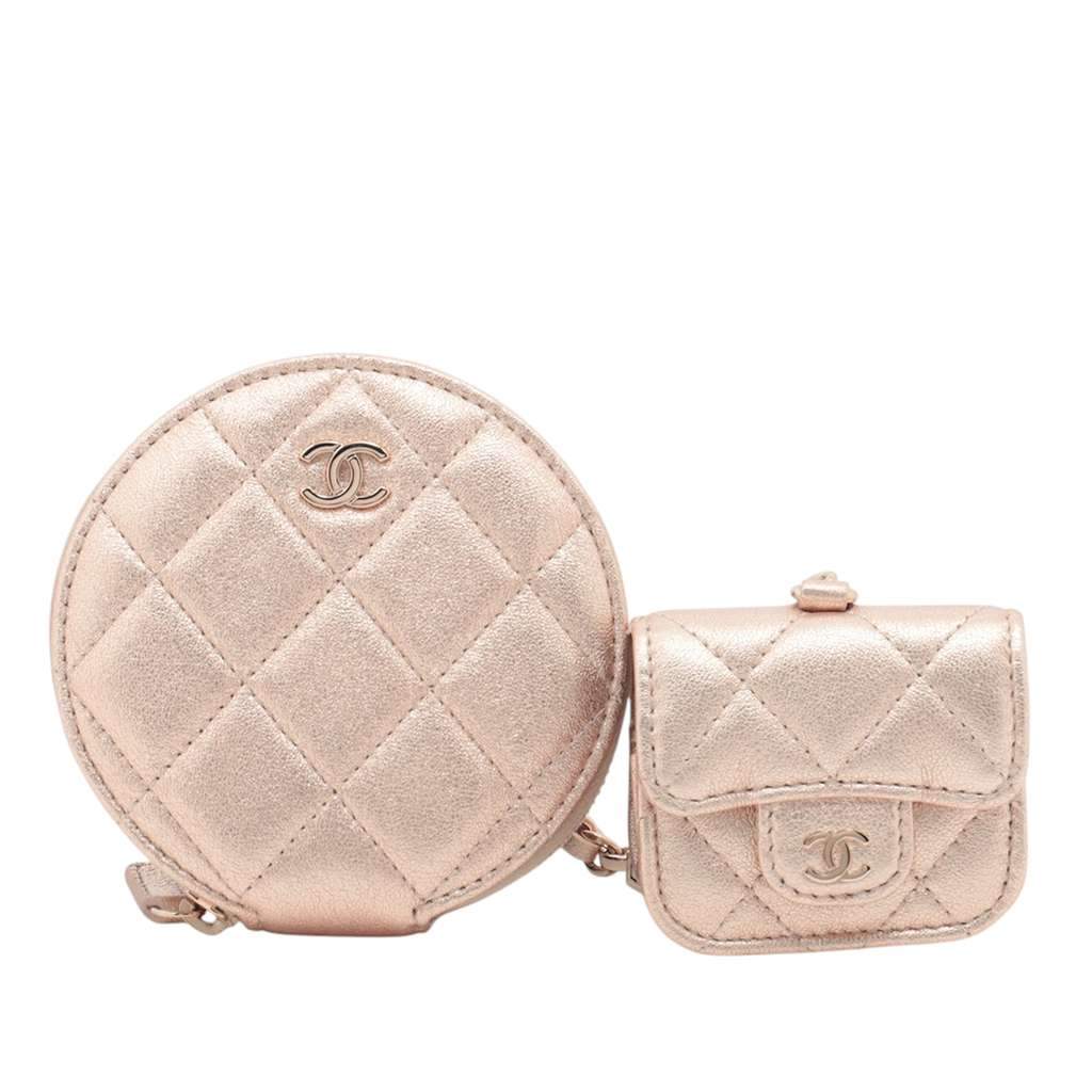Chanel CC Quilted Metallic Lambskin Coin Pouch and AirPods Pro Case Pink Leather Very good condition - Front View