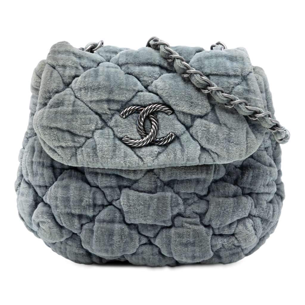 Chanel Paris Moscou Mini Velvet Bubble Quilt Flap Grey Velvet Very good condition - Front View
