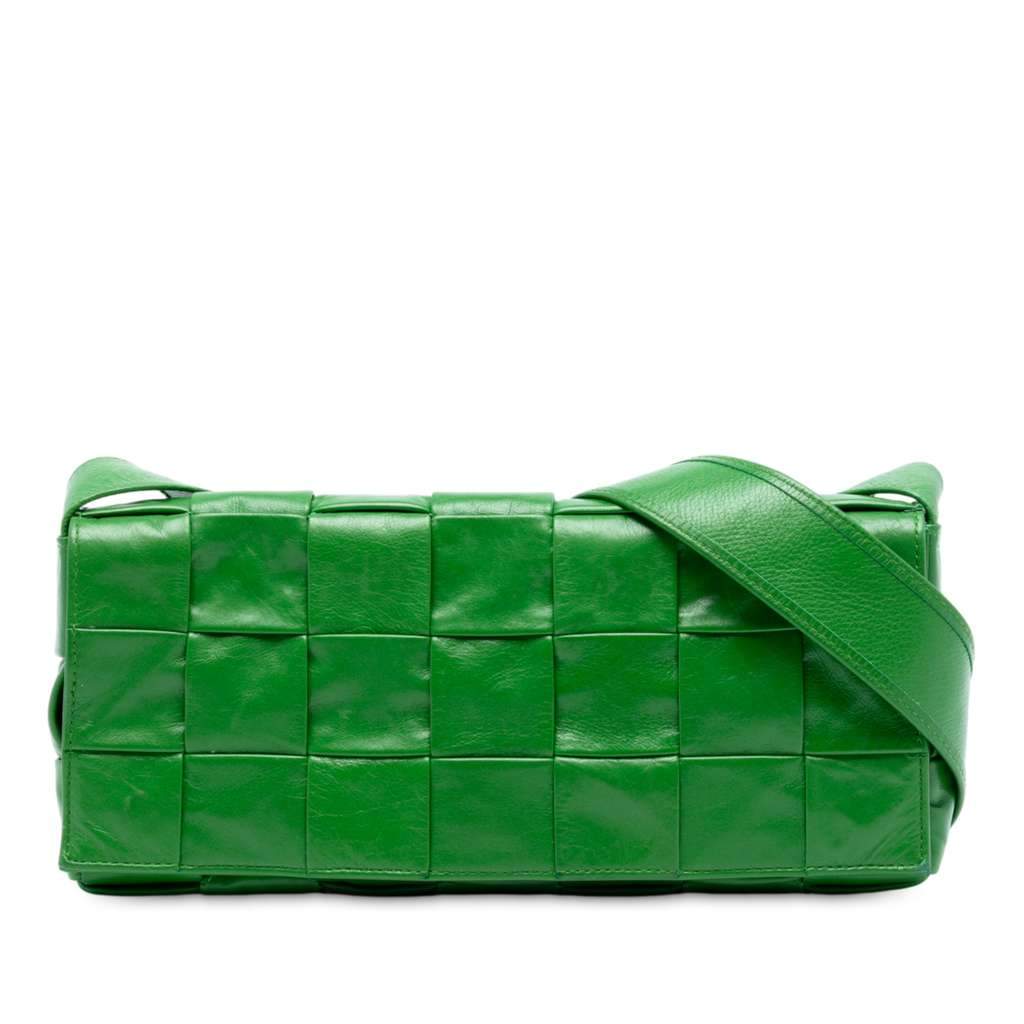 Bottega Veneta Stretch Paper Calfskin Intrecciato Cassette Crossbody Green Leather Good condition - Front View