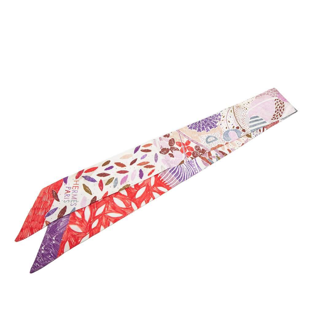 Hermès Chacun Fait Son Nid Silk Twilly Scarf Purple Silk Good condition - Front View