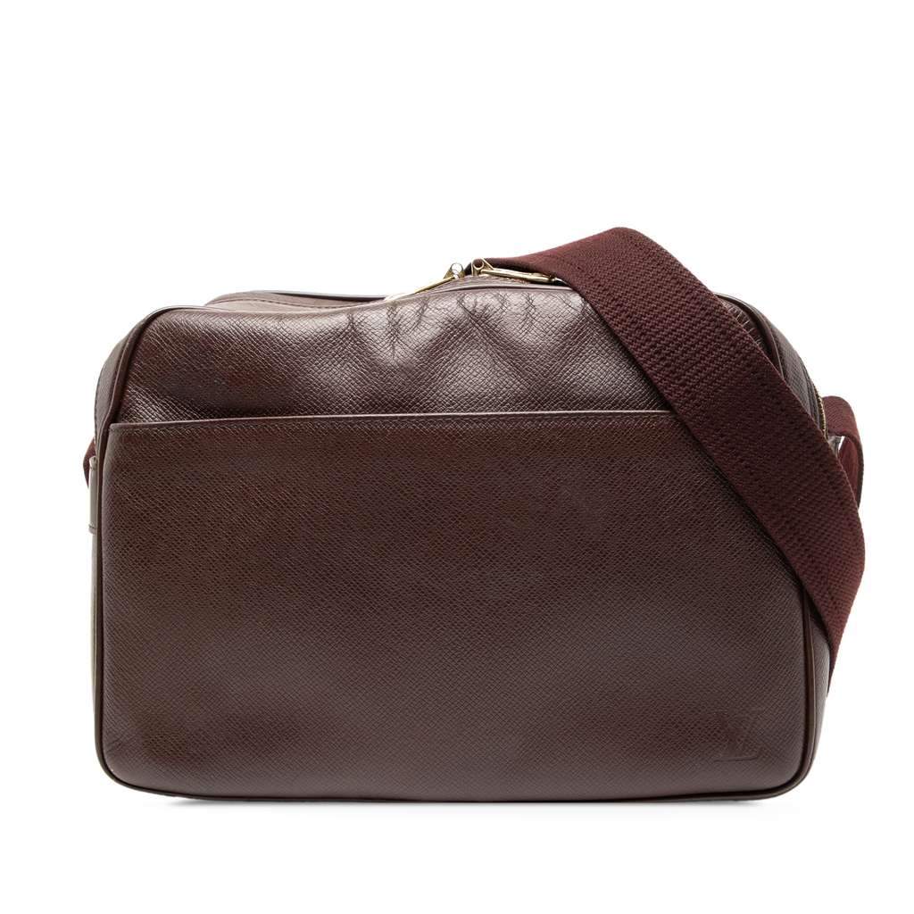 Louis Vuitton Taiga Reporter PM Red Leather Very good - Front View