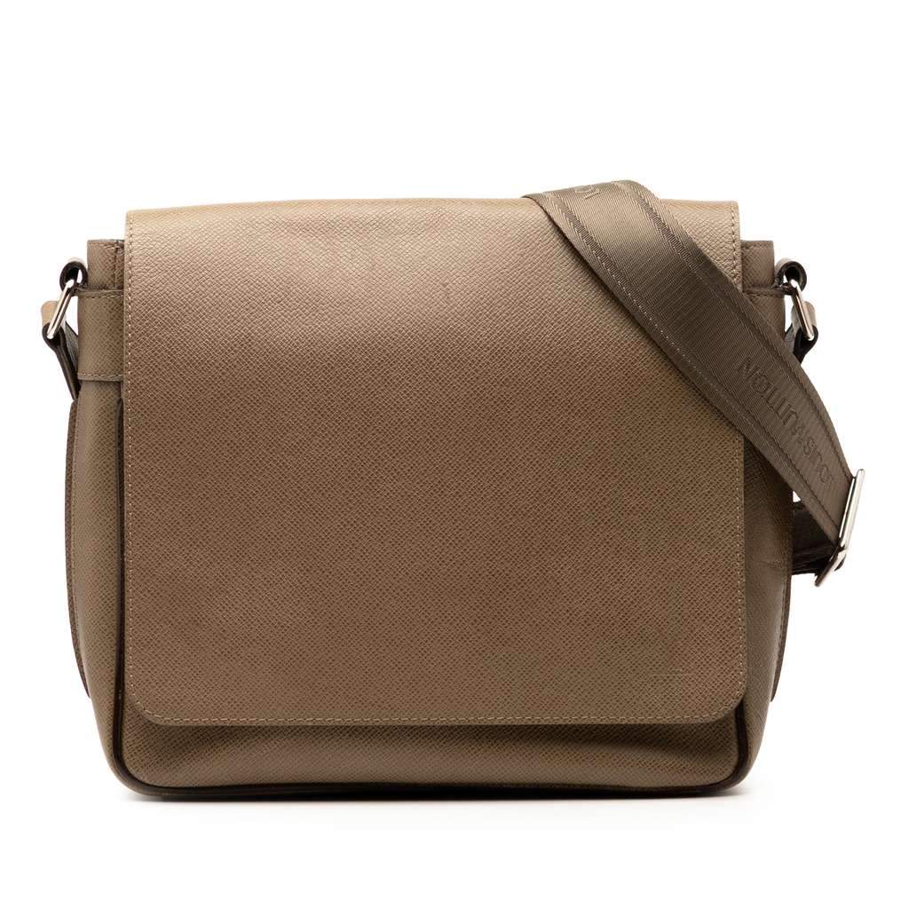 Louis Vuitton Taiga Roman PM Brown Leather Good condition - Front View