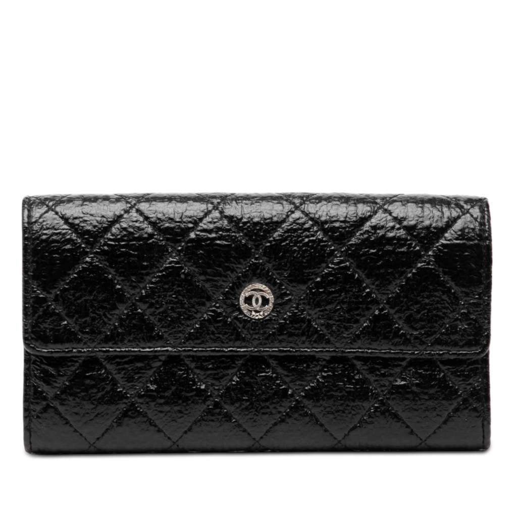 Chanel Distressed Quilted Patent Brilliant Flap Long Wallet Black Leather Very good condition - Front View