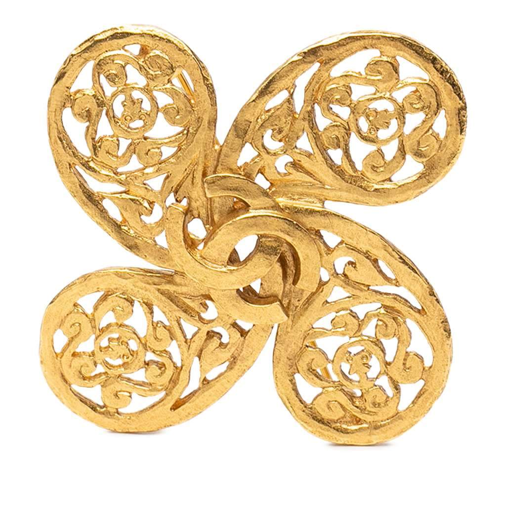 Chanel Gold Plated CC Fretwork Clover Brooch Gold Metal Very good - Front View