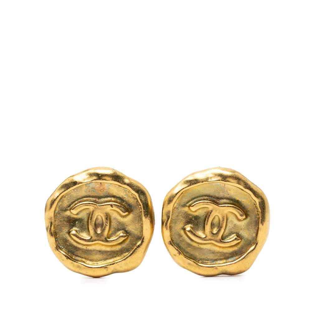 Chanel CC Gold Plated Round Clip On Earrings Gold Metal Very good - Front View